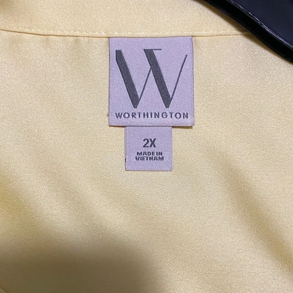 Worthington Yellow Satin Button Down Shirt - Picture 2 of 3